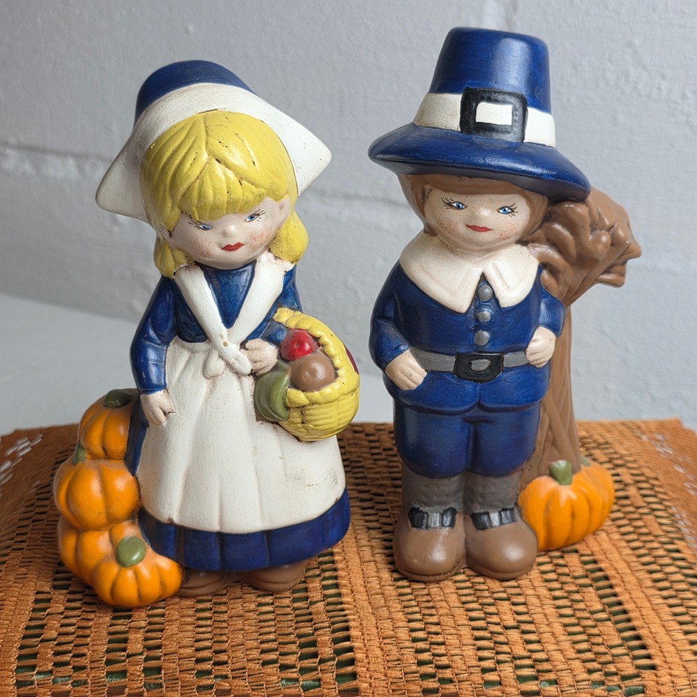 Vintage Thanksgiving Pilgrim Ceramic Figurines Blue White Harvest Pair 1980s